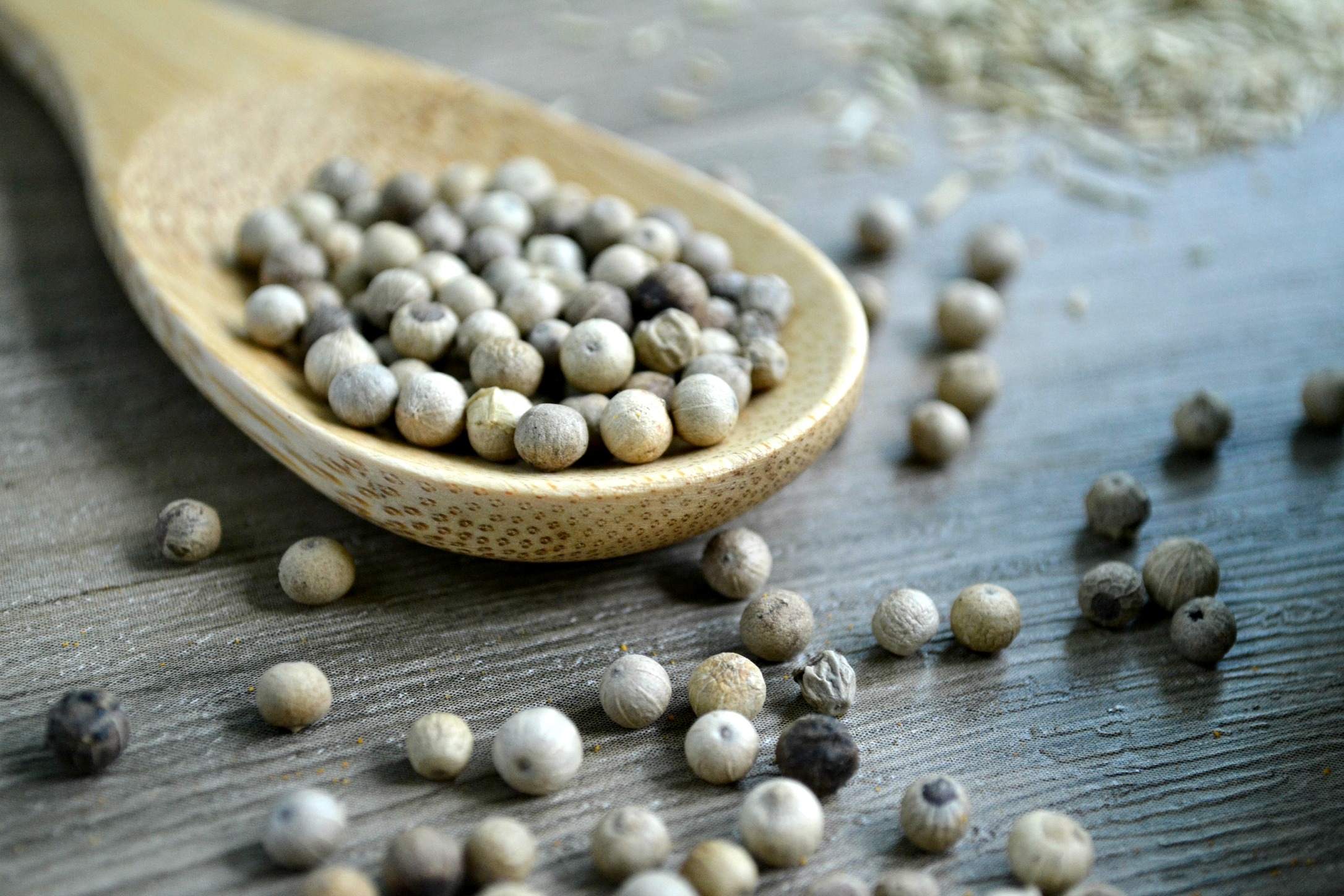 indonesian-white-peppercorn-anthony-the-spice-maker